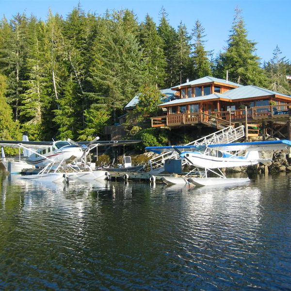 Farewell Harbour Lodge 01