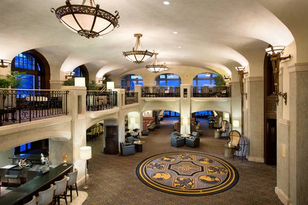 Fairmont Banff Springs Hotel - Banff Village - Alberta - Canada - Doets Reizen