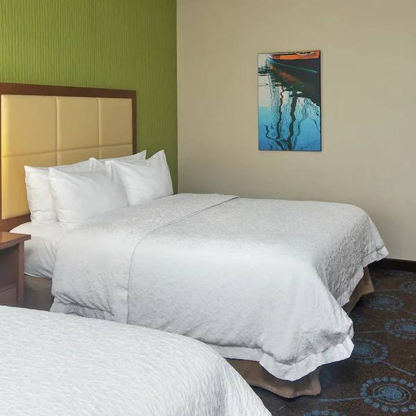 Hampton Inn by Hilton Halifax 3