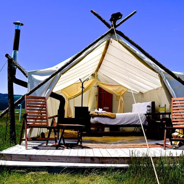 Under Canvas Yellowstone - dlx
