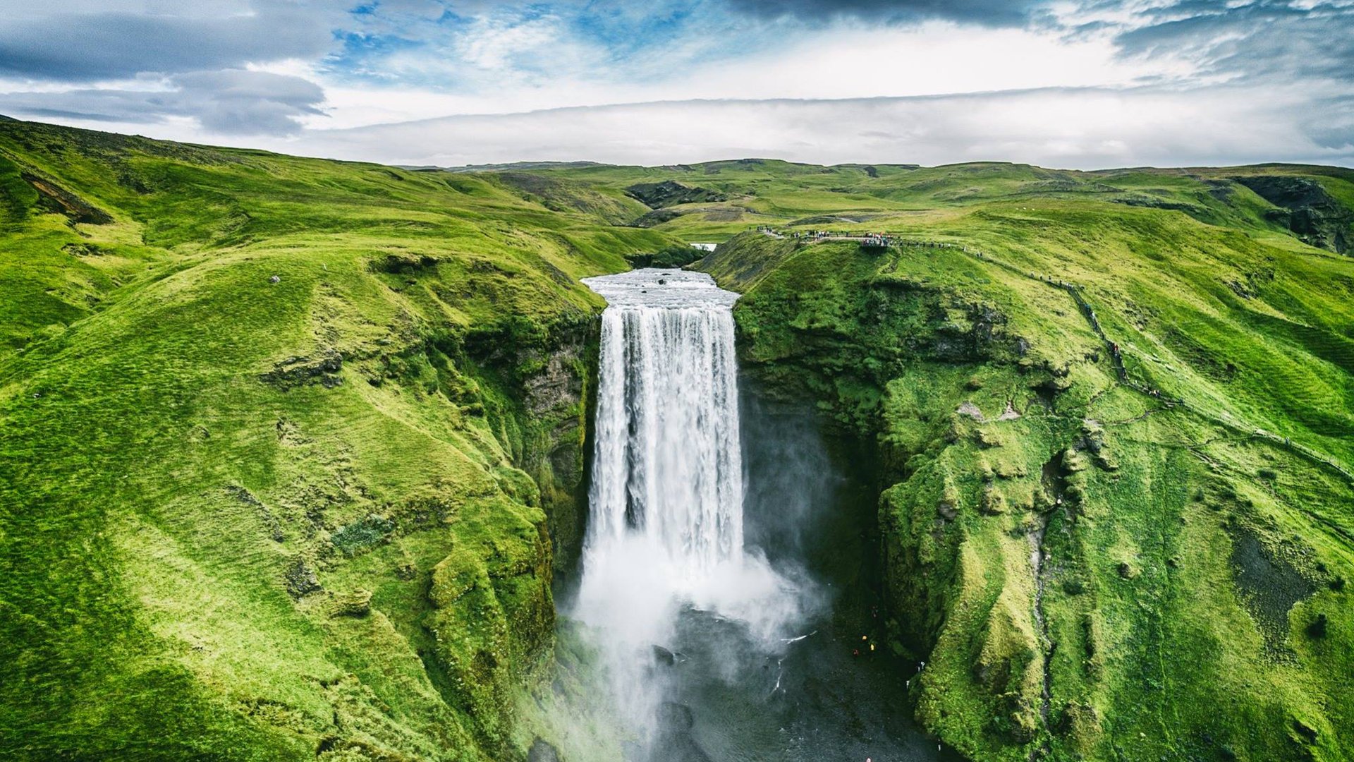 Skogafoss IJsland - Vakantie IJsland - Rondreis IJsland - Doets Reizen