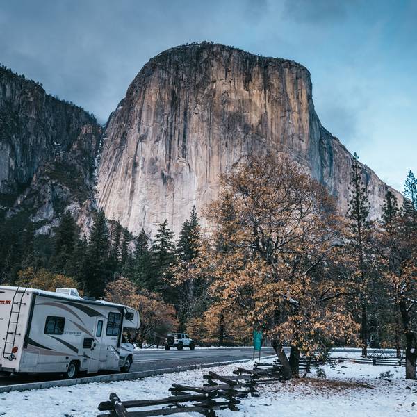 Yosemite-mountain-exterior_Amerika_camperreizen_DoetsReizen