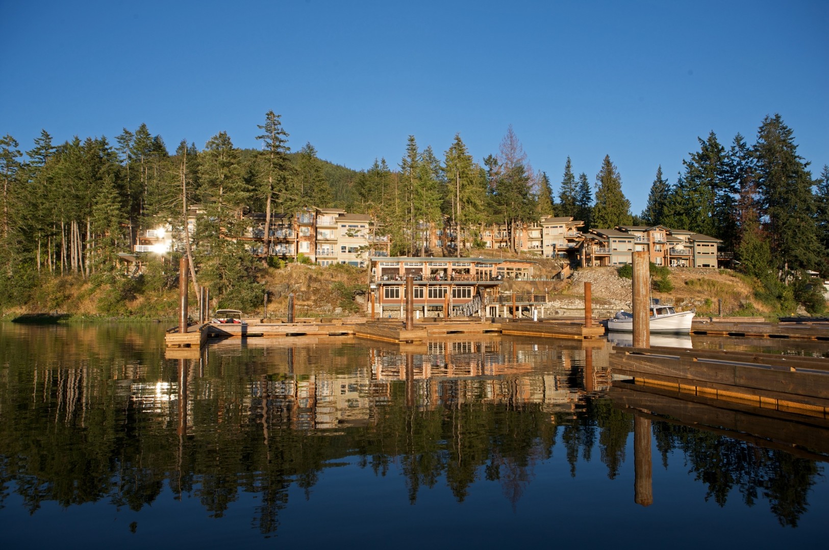 Painted Boat Resort - Sunshine Coast - British Columbia - Canada - Doets Reizen