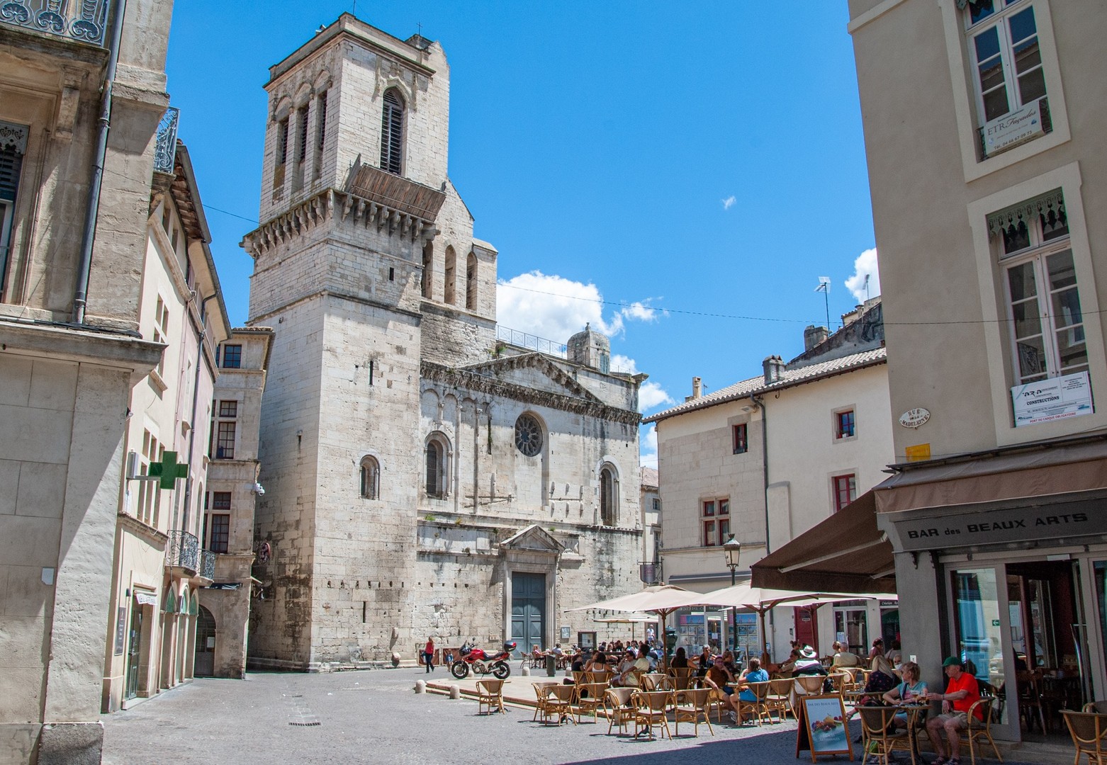 Marche Nîmes crédit photos Office de Tourisme Nîmes - Doets Reizen Frankrijk
