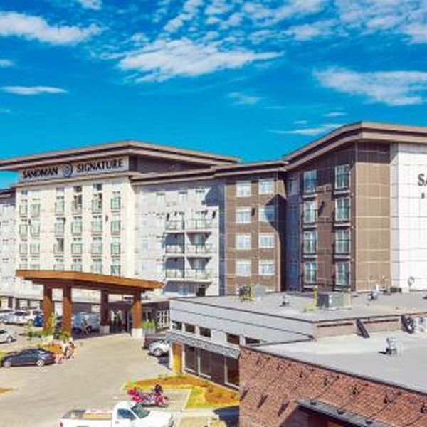 Sandman Signature Kamloops Hotel