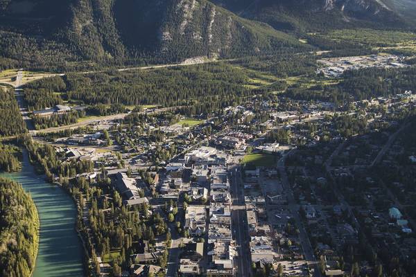 Banff Village - Alberta - Canada - Doets Reizen
