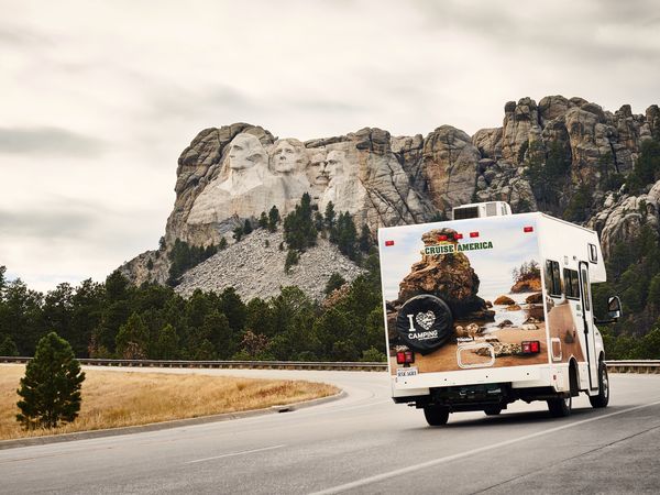 Mt Rushmore_1 - Cruise America