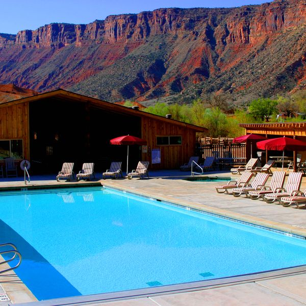 Red Cliffs Lodge - zwembad