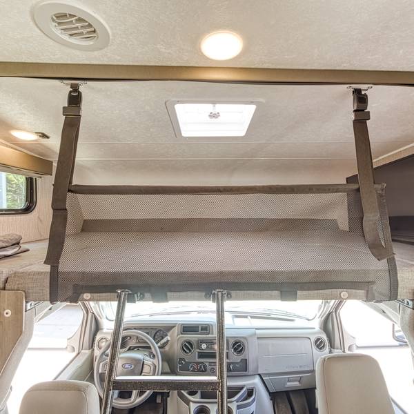 C26-28ft - motorhome P - Road Bear RV Doets Reizen (1)